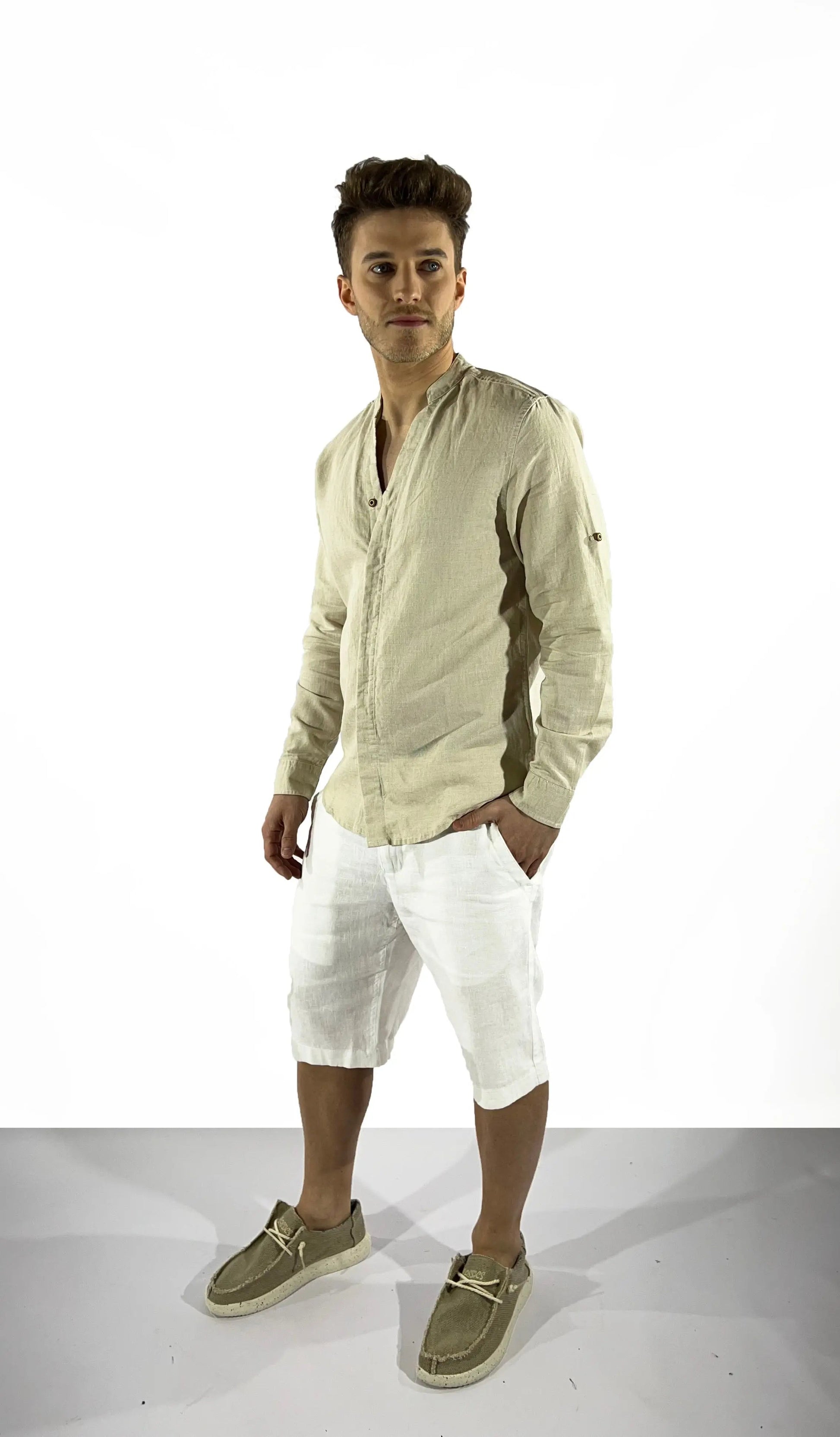 Camisa de lino Manga Larga cuello en  V GOAT London